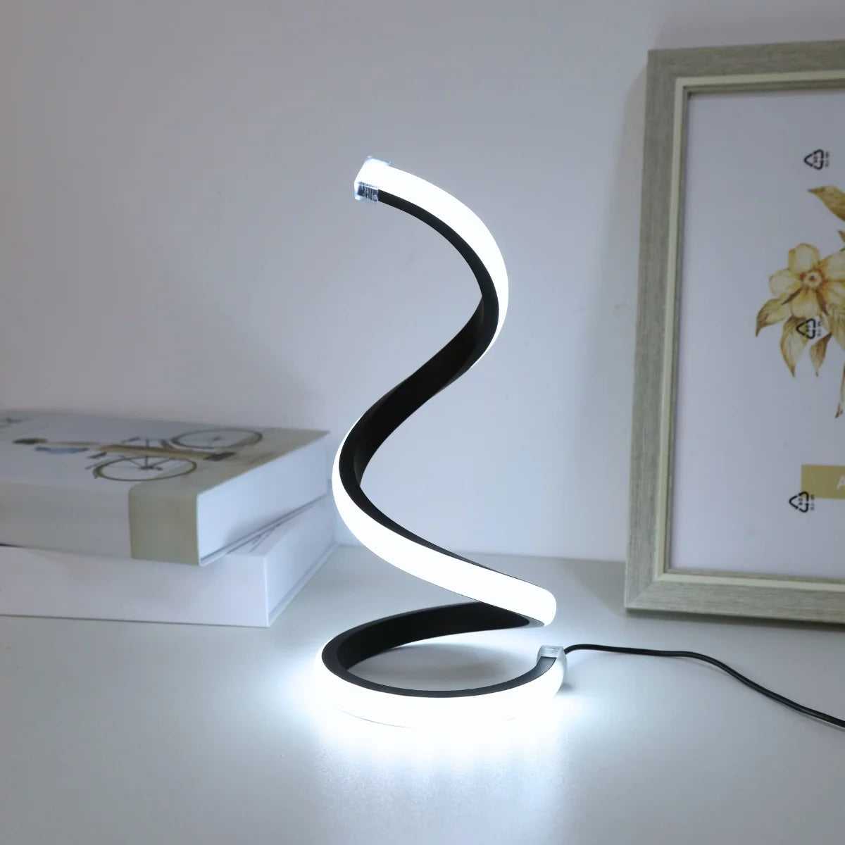 Lampe de bureau LED spirale — Naralune